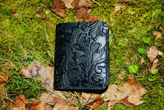 Black Dahlia Fold