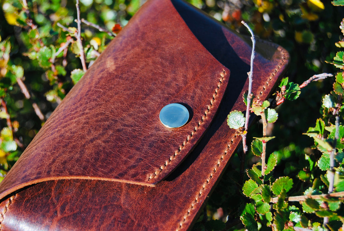The Marigold Case Dark brown