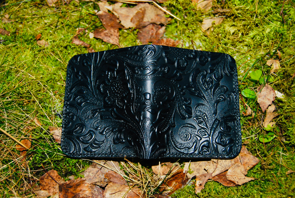 Black Dahlia Fold